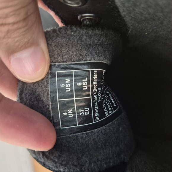 DR. Martens unisex adult leather boots Woman's size 6 Men's size 5 - Picture 5 of 6